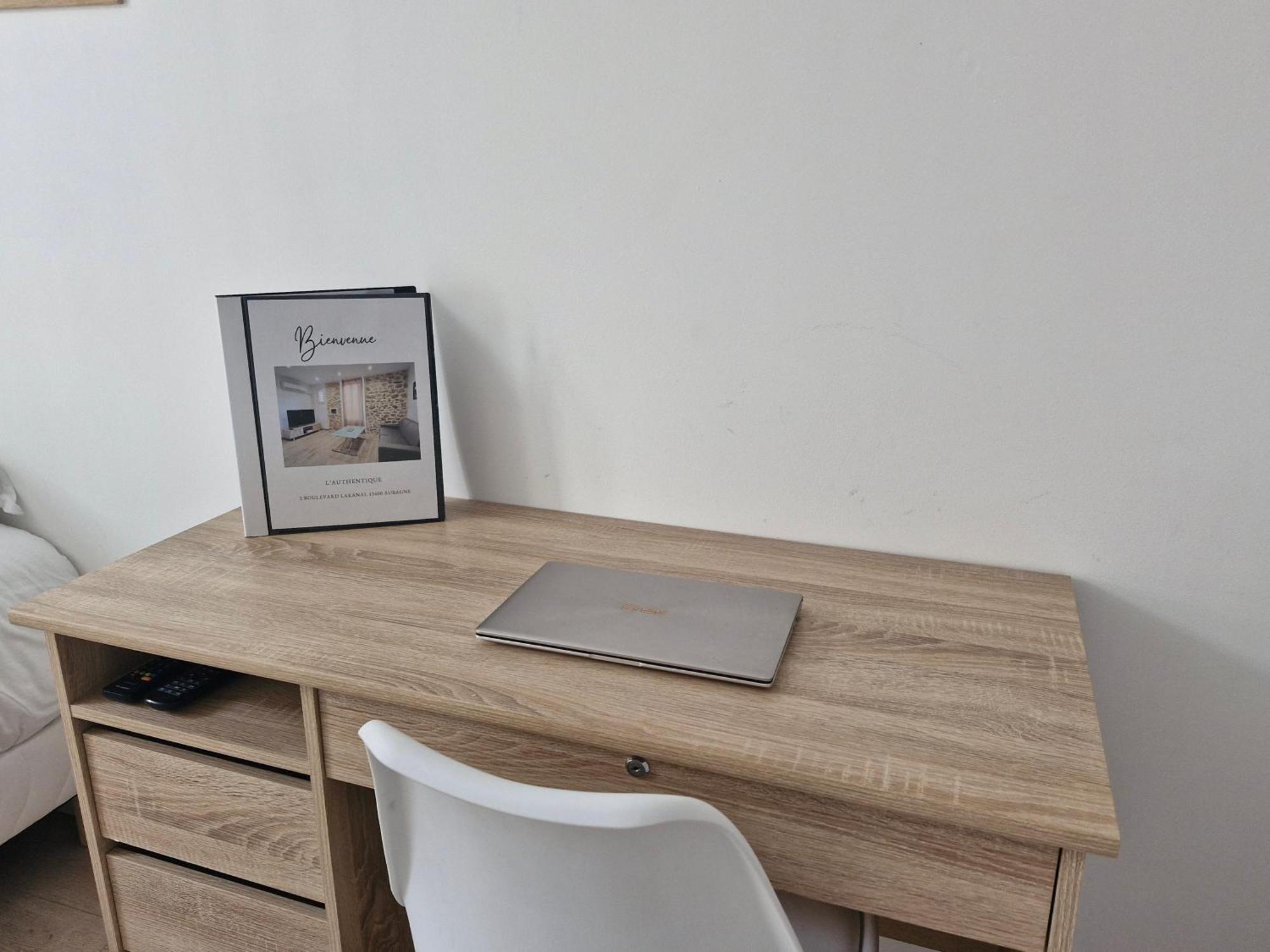 Appartement Tout Confort A 2 Pas Du Centre Ville Aubagne Exteriér fotografie